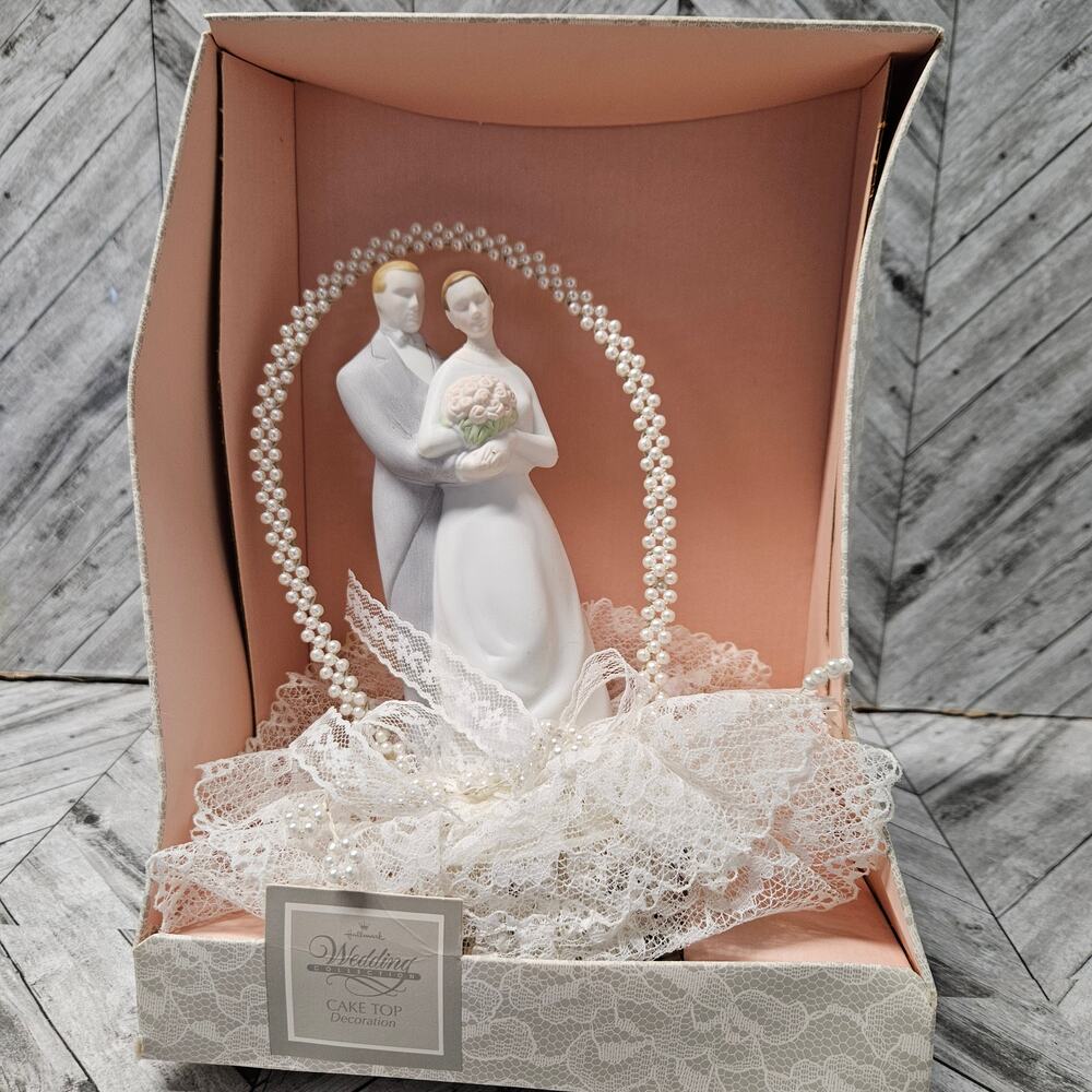 Vintage Wedding Cake Top Bakery Crafts Hallmark 80s 1986 Bride Groom
